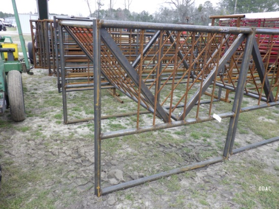 (4092) Heavy Duty Hay Feeder