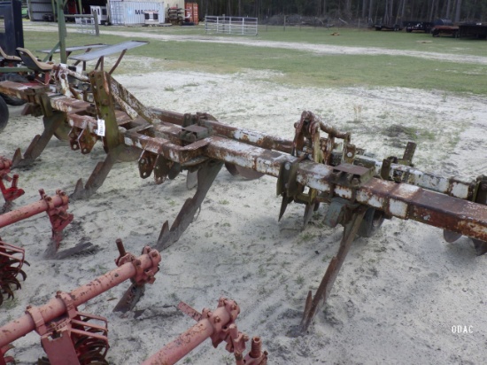 (4102) KMC 4 Row Subsoiler/Bedder 48"