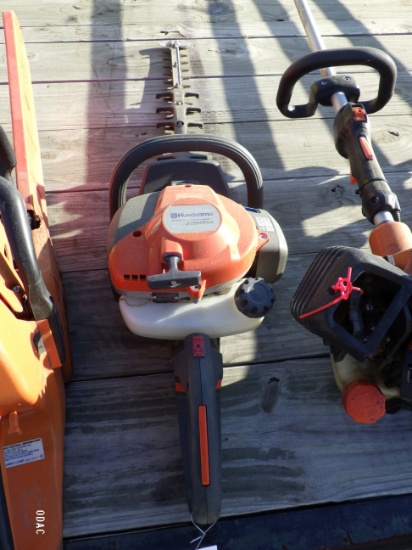 (4213) Husqvarna 322 HD60 Hedge Trimmer(Absolute)