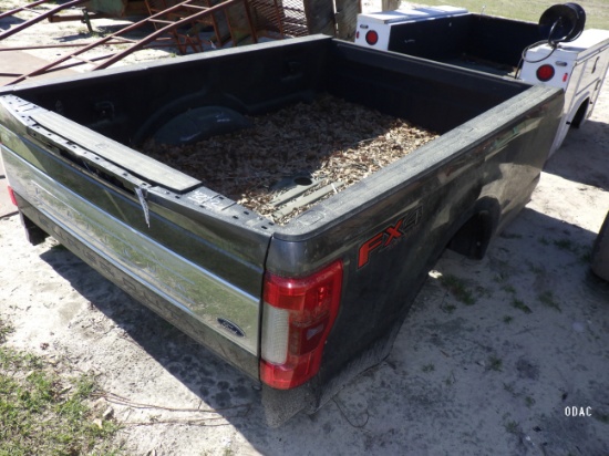 (4272) Ford F-250 2018 Truck Bed