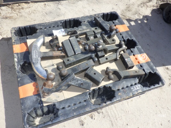 (4359) Pallet of Assorted Hitches (All1$)