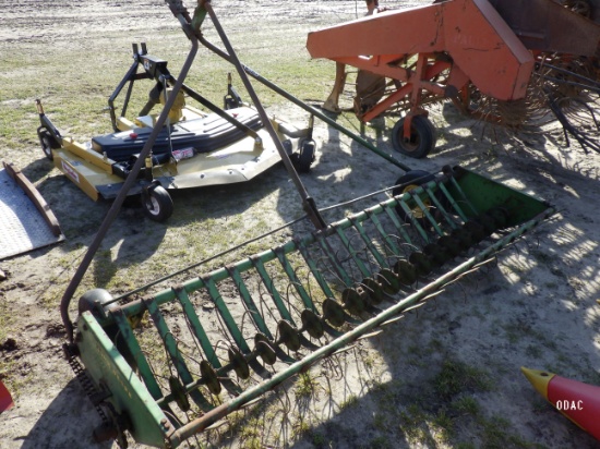 (4517) John Deere 6' Hay Fluffer