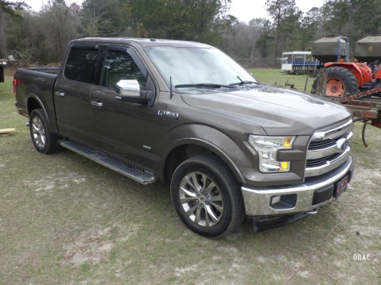 (4592) 2017 Ford F150 Crew Cab Truck (w/Title)