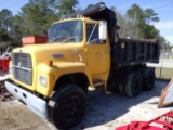 (2179) 1990 Ford L8000 Dump Truck (w/Title)