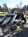 (4105) New Idea 324 Two Row Corn Picker