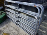(4407) 8' Gates (2x$)