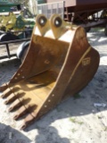 (4490) CAT 1.8 yd Bucket Fits CAT 323 Excavator