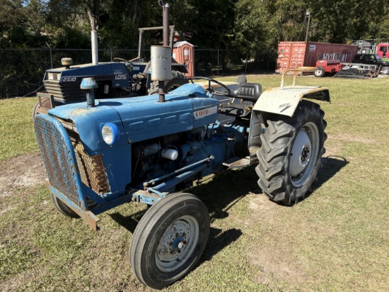 (5612) 2000 Ford Non ROPS Diesel Tractor | Farm Equipment & Machinery ...