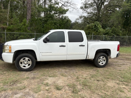 (2602) 2008 Chevy 1500 Crew Cab Truck (w/Title)