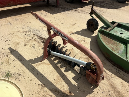 (8888) Bush Hog 3pt Post Hole Auger