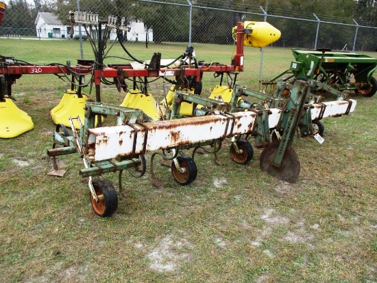 KMC 4-ROW S-TINE CULTIVATOR