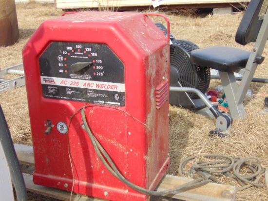 LINCOLN ELECTRIC AC-225,