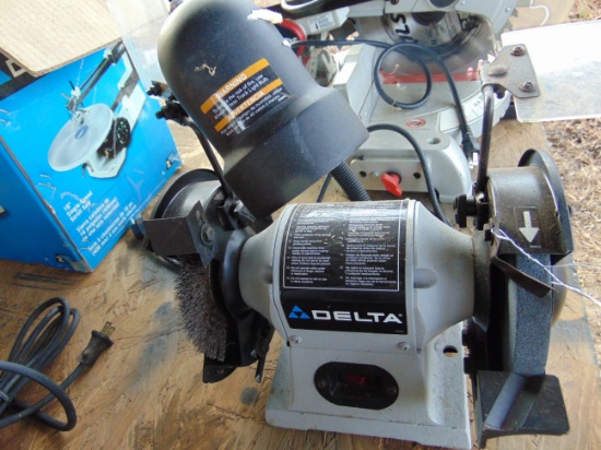 DELTA 6" BENCH GRINDER