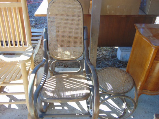 ROCKING CHAIR WITH SIDE,