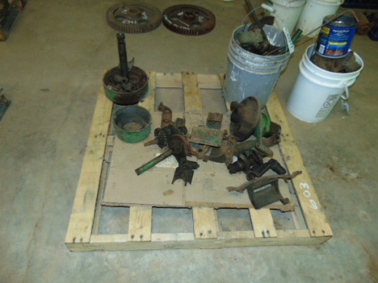 PALLET OF MISC JD TRACTOR PARTS