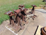 6 TRACTOR STANDS