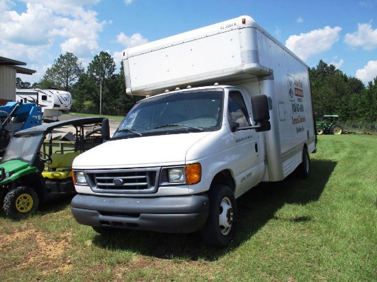 2006 FORD E450