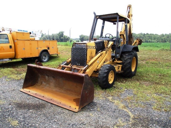 FORD 555D 4 WHEEL DRIVE BACK HOE,