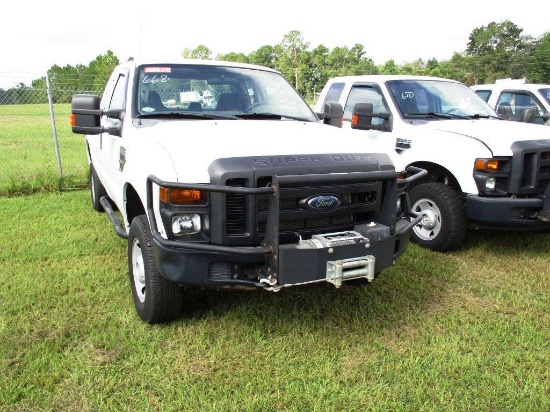 2009 FORD F-250 EXTENDED CAB 4 WHEEL DRIVE,