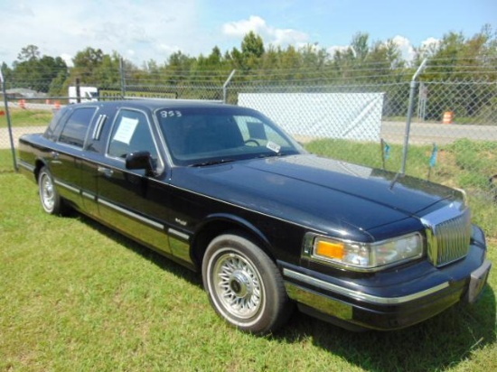 1996 LINCOLN TOWNCAR