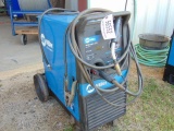 MILLER 251 WELDER WITH LEADS