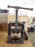 REED PIPE VICE