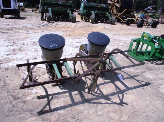 2-ROW JOHN DEERE 71 PLANTERS ON CULTIVATOR