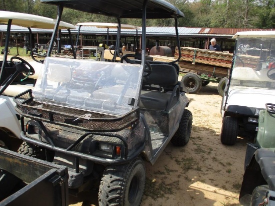 CLUB CAR GOLF CART