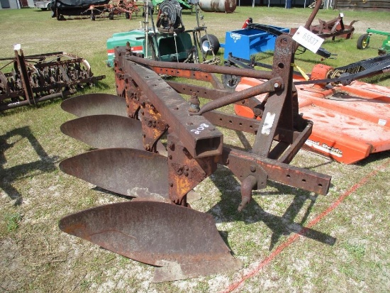 MASSEY FERGUSON MODEL 82 4 BOTTOM PLOW