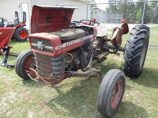MASSEY FERGUSON 135 TRACTOR,
