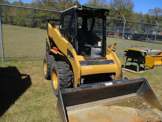 CAT 232B SKID STEER