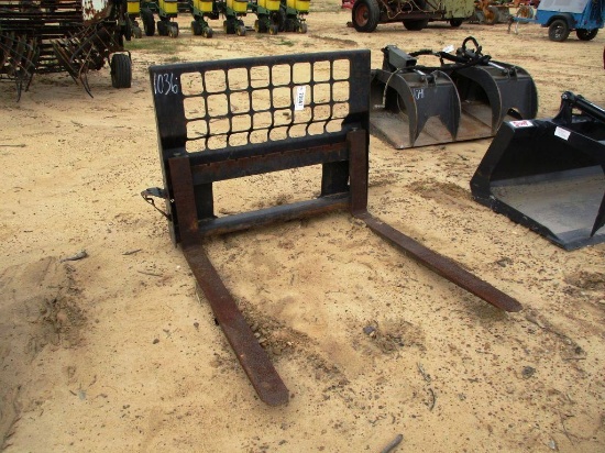 SKID STEER QUICK ATTACH 48IN PALLET FORKS