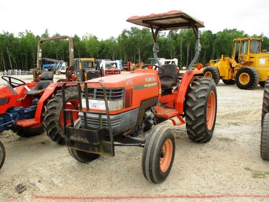 KUBOTA MX5000 SU 2WD TRACTOR