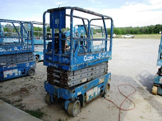 GENIE GS1930 SCISSOR LIFT