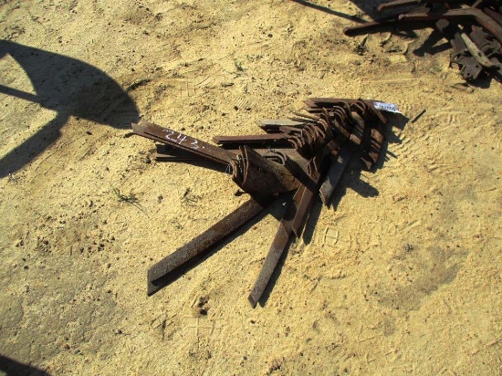 SWEEPS SEVERAL DIFFERENT SIZES