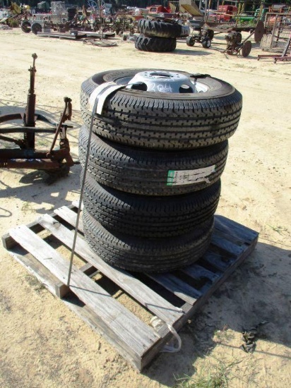 4-235-80 R16 TIRE & WHEEL