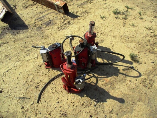 4 HYDRAULIC FLOOR JACKS