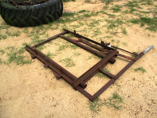 HEAD GATE FOR COWS