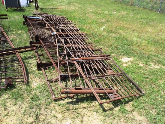 5- 12FT - 18FT HOG PANELS - 32IN HIGH