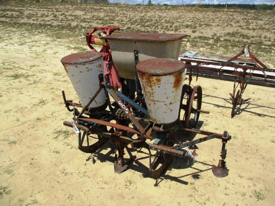 2 - ROW FORD PLANTER & FERTILIZER BOX