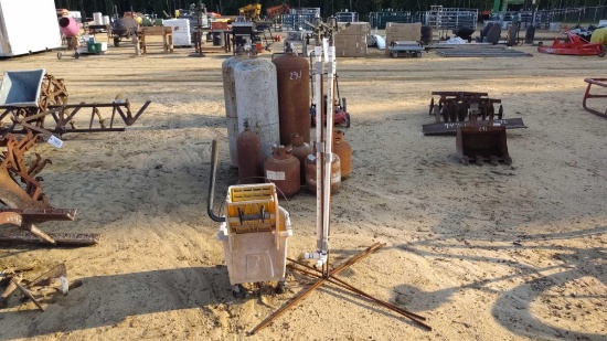 MOP BUCKET & 2 SPRINKLERS