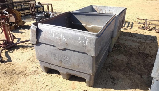 2 4'X4' PLASTIC TUBS