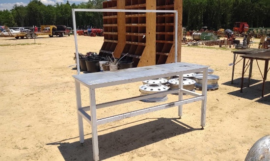 ALUMINUM TOP TABLE