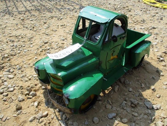 JOHN DEERE METAL TRUCK