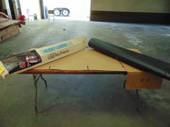 HUSKY CARGO LINER # 22201,