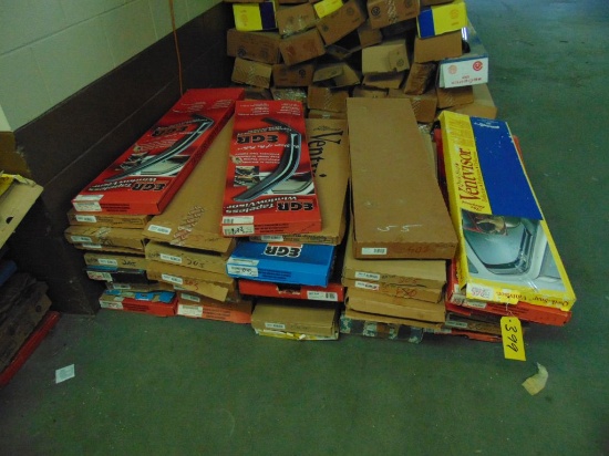 LOT OF WINDOW VISORS,
