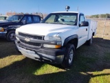 1369 - 2002 CHEVY 2500 HD SERVICE BODY TRUCK,