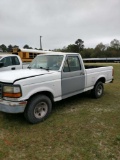 ABSOLUTE 1995 FORD F-150 2WD TRUCK
