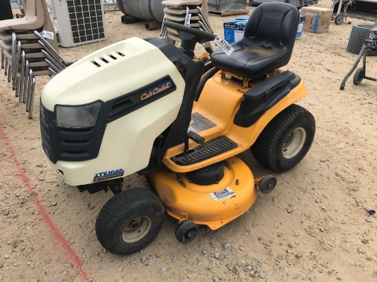 CUB CADET LTX1046 RIDING MOWER,