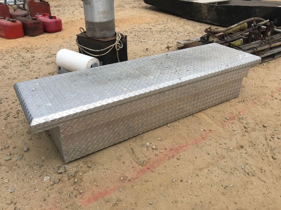 TRUCK TOOL BOX